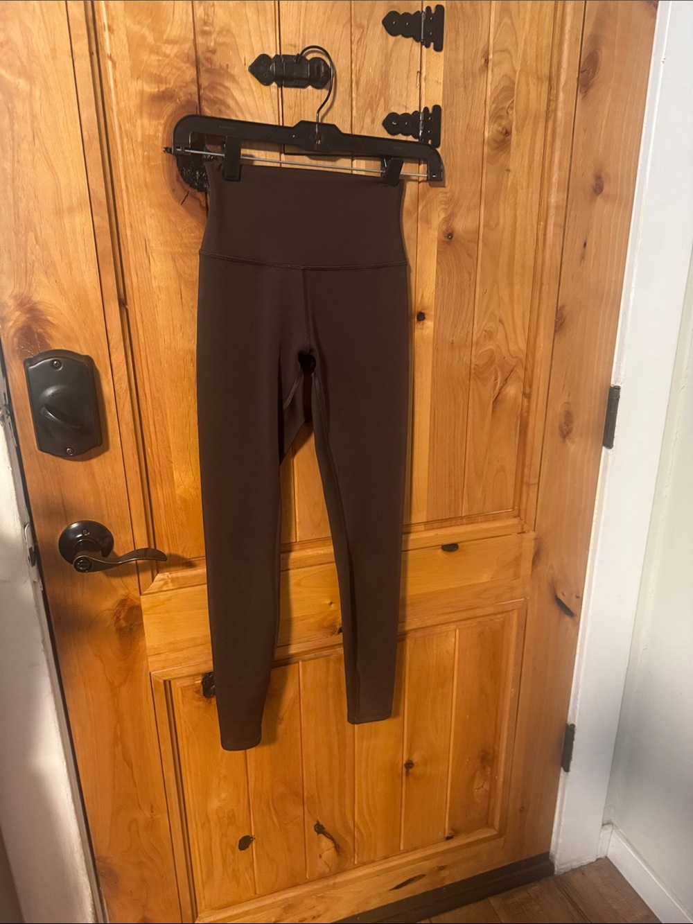 Alo Women's XS Espresso 7/8 High Waist Airlift Leggings